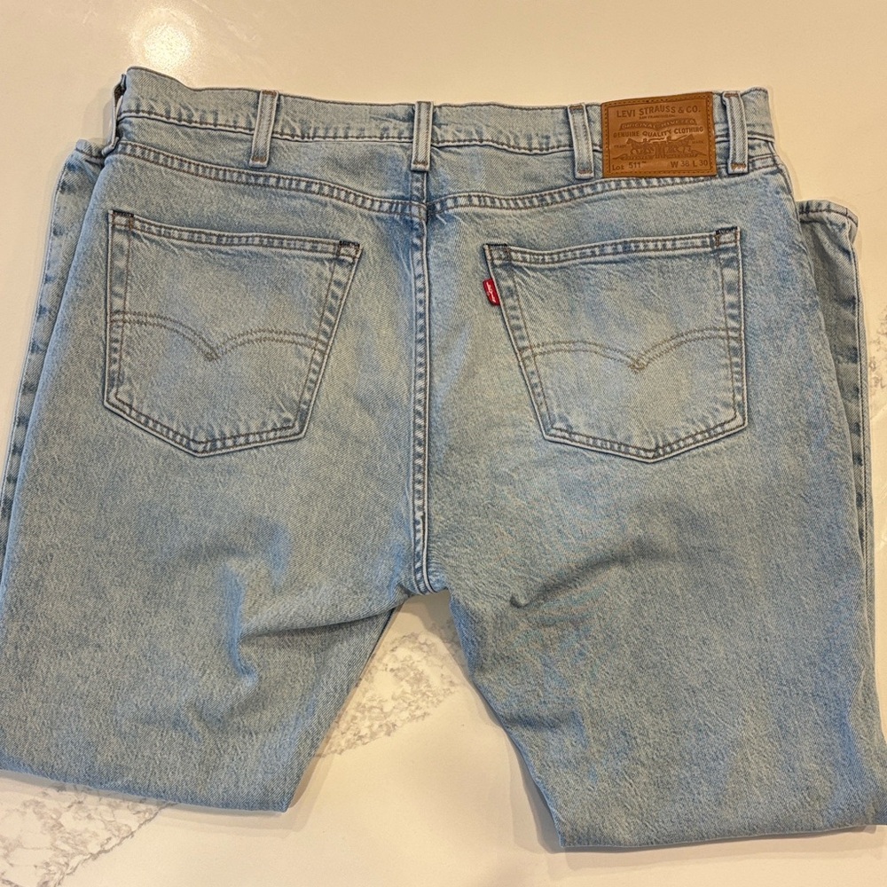 Levi’s 511 Slim Fit Jeans Men’s 38x30 Light Wash Premium Denim Stretch